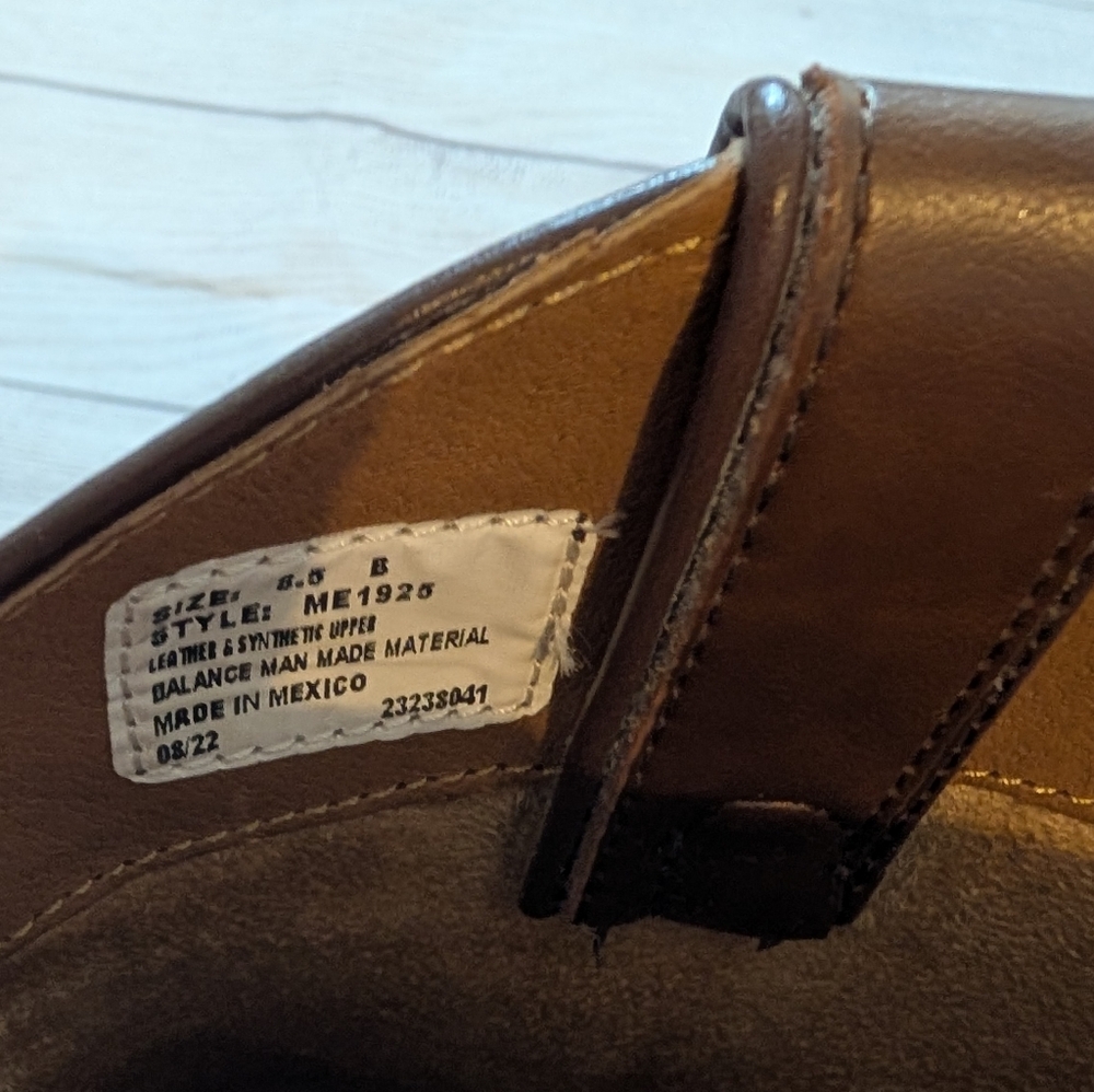 Nocona Women's cowgirl brown boots. Size 8.5 - Picture 10 of 12